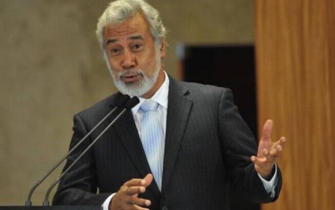 O primeiro-ministro do Timor Leste, Xanana Gusmão, pede demissão