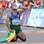 Tito Sena beijo a aliança para comemorar a medalha de o ouro na prova da maratona das Paralimpíadas de Londres. Foto: CPB