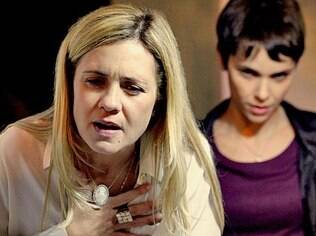 Nina volta para destruir Carminha, e fará com que ela trate bem a família, diz o autor, João Emanuel Carneiro