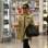 Compondo um bom visual com clássicos como jeans, tricô e sobretudo, Giovanna Antonelli garantiu estilo e conforto para o momento ponte-aérea. Foto: AgNews