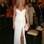 Jennifer Aniston ficou bem com o modelo minimalista, mas cuidado com o decote excessivo dependendo da ocasião. Foto: Getty Images