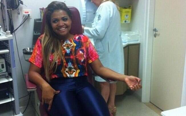 Gaby Amarantos no hospital, após participar do 'Domingão do Faustão'
