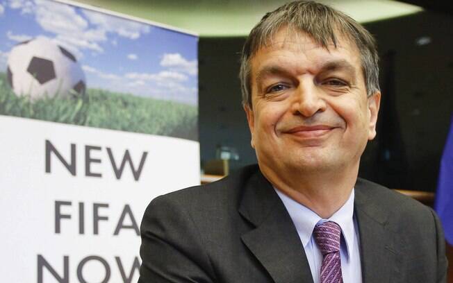 Jérôme Champagne será um dos candidatos à presidência da Fifa Jérôme Champagne será um dos candidatos à presidência da Fifa