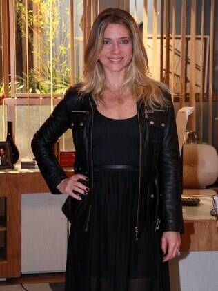 Letícia Spiller será uma ex-modelo que larga a carreira pelo marido