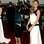 No MET Ball de 2007, a aniversariante do dia escolheu modelito Yves Saint Laurent para ir ao evento. A peça tinha detalhes de vinil preto e fenda generosa. Foto: Getty Images