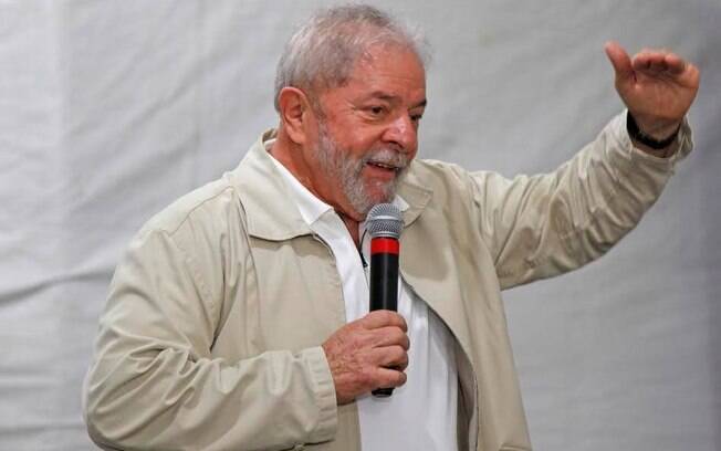 Tanto o ex-presidente Lula quanto o Partido dos Trabalhadores defendem a antecipação da eleição presidencial