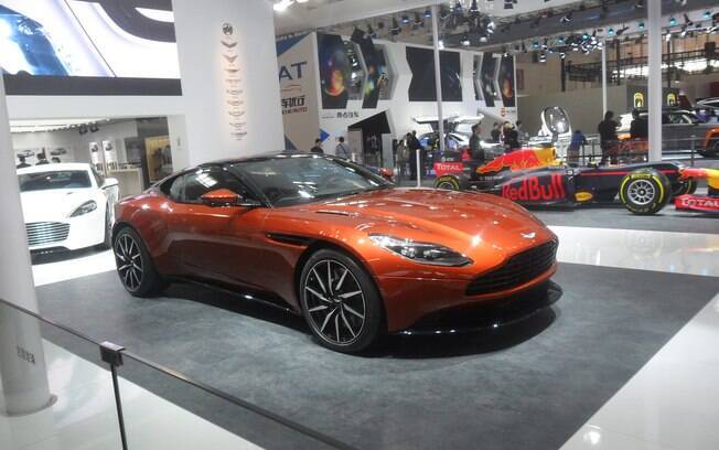 Aston Martin DB11 Aston Martin DB11