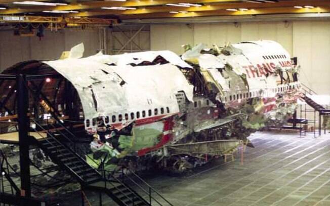 Trans World Airlines: voo 800 dos EUA explodiu ao decolar e as 230 pessoas a bordo morreram. Investigação aponta curto-circuito 'suspeito'