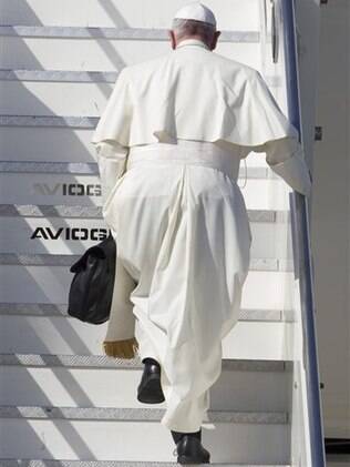 Papa embarca para Cuba em agenda de 3 dias