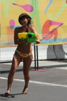 Musas do Naked News agora promoveram uma 