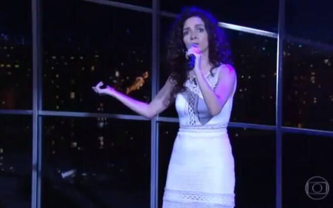 Claudia Ohana cantando Nirvana