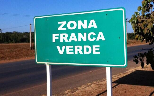 Regulamentação da Zona Franca Verde passa por metodologia que vai selecionar os produtos da biodiversidade local que poderão receber incentivos fiscais no processo produtivo Regulamentação da Zona Franca Verde passa por metodologia que vai selecionar os produtos da biodiversidade local que poderão receber incentivos fiscais no processo produtivo