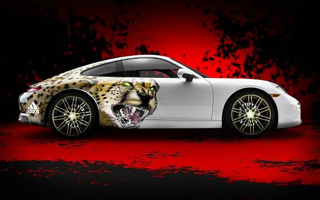 Porsche 911 Carrera adesivado com um guepardo por conta da nova chuteira da Adidas