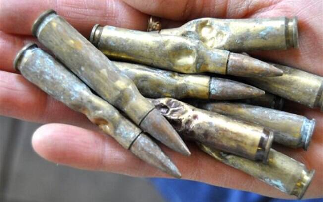 Cão da raça Pastor-belga Malinois, de quatro anos, engoliu nove cartuchos calibre .308