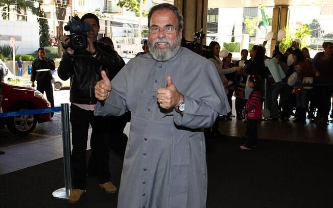 O Padre Antônio Maria, que vai