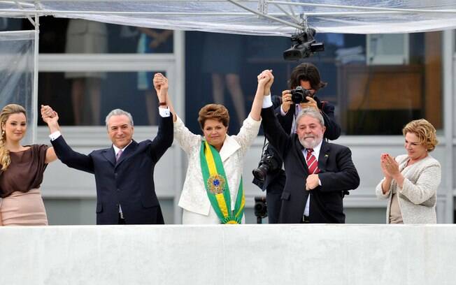 Michel Temer toma posse de vice-presidente ao lado de Dilma Rousseff, em janeiro de 2011