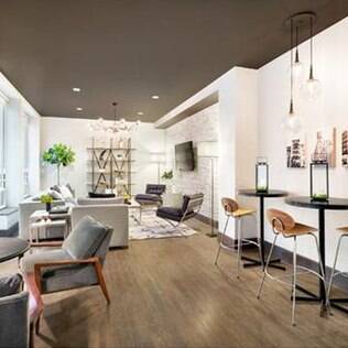 Este estúdio de 41m² em Hell's Kitchen, Nova York, custa cerca de US$ 670 mil