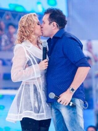 Joelma e Chimbinha comandam o último 'Domingo da Gente', da Record