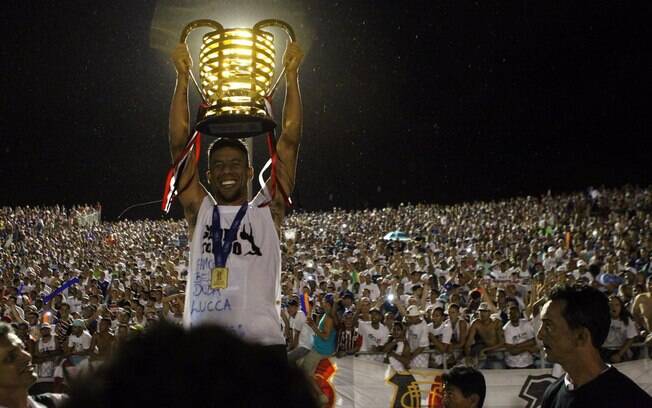 O Santa Cruz é o último campeão da Copa do Nordeste e irá enfrentar o Campinense-PB, o Náutico-PE, em clássico regional, e mais um representante do Ceará