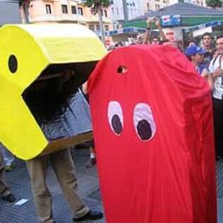 Em 2006, cerca de 300 pessoas foram às ruas de Madri mostra seu orgulho de ser nerd. Alguns se vestiram de Pacman