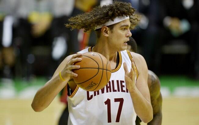 Anderson Varejão pode deixar Cleveland Cavaliers e assinar com o Orlando Magic Anderson Varejão pode deixar Cleveland Cavaliers e assinar com o Orlando Magic
