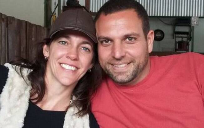 Ana Paula e Felipe Neder estavam em uma festa de confraternização no Clube Atalaia