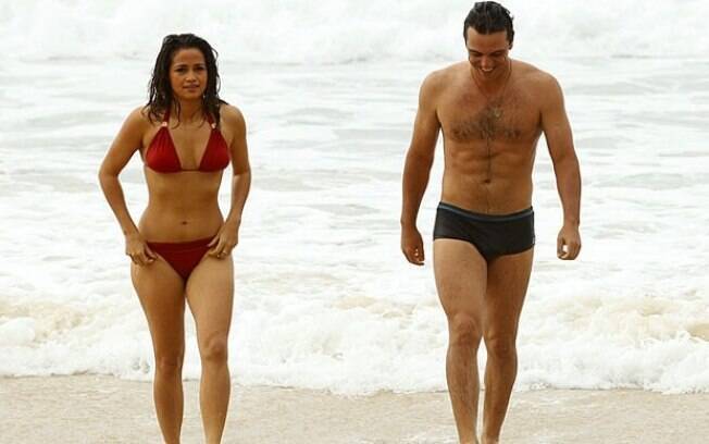 Nanda Costa e Rodrigo Lombardi gravaram cenas de 'Salve Jorge' nesta sexta-feira (26)