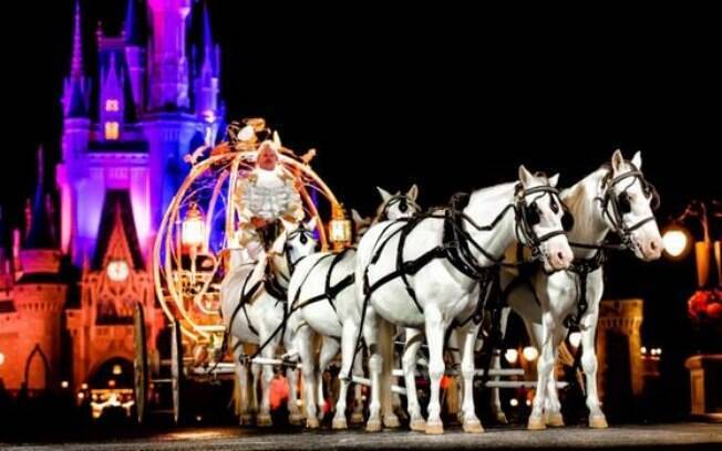 Carruagem da Cinderela/Casamento na Disney