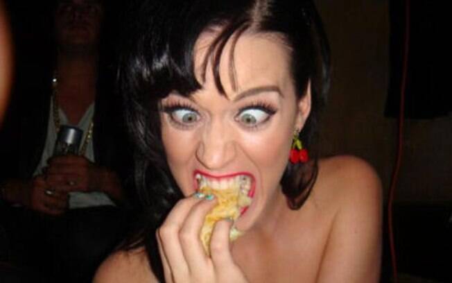 Katy Perry se diverte em seus momentos de 