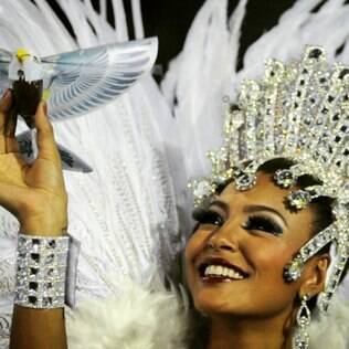 Sheron Menezzes, rainha de bateria da Portela