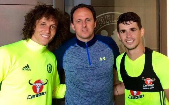 Rogério Ceni com David Luiz e Oscar, do Chelsea Rogério Ceni com David Luiz e Oscar, do Chelsea
