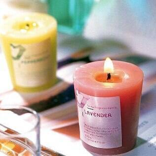 Velas e outros aromatizantes são ideais para trazer perfume aos ambientes