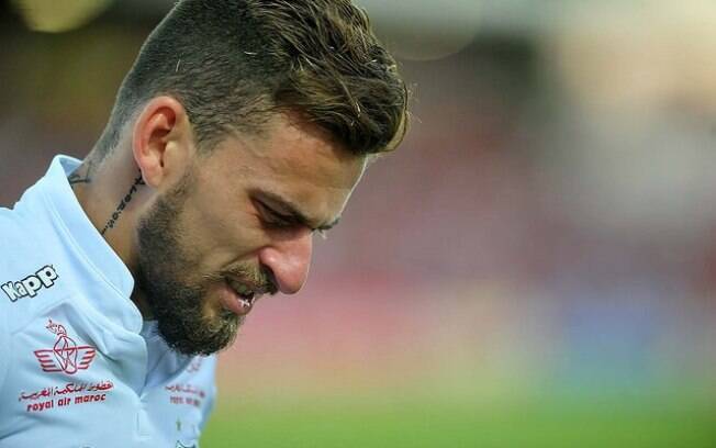 Lucas Lima saiu lesionado no segundo tempo da primeira partida da final contra o Audax Lucas Lima saiu lesionado no segundo tempo da primeira partida da final contra o Audax