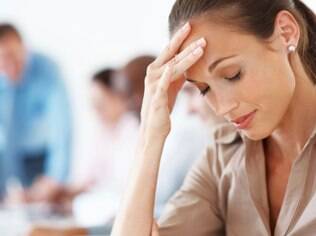 Pacientes com problemas de nevralgia occipital relatam dores fortes de cabeça
