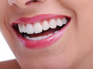 O flúor endurece os dentes protegendo-os contra as cáries