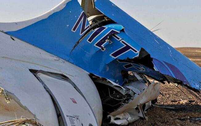 Destroços da aeronave que caiu no Egito no último sábado: 224 pessoas morreram na tragédia