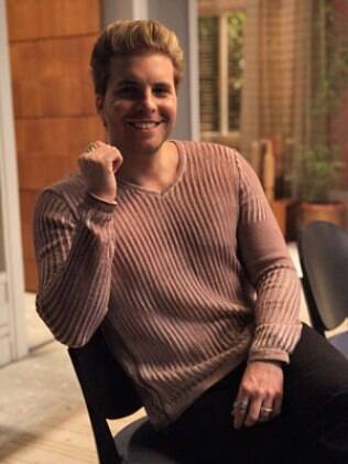 Thiago Fragoso viverá o gay Niko em 'Amor à Vida'