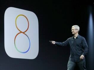 CEO da Apple, Tim Cook apresentou novo iOS 8 em evento em junho