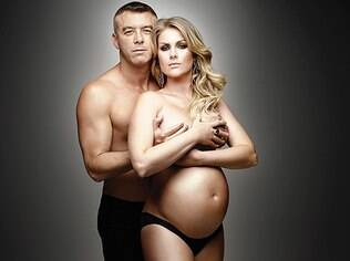 Grávida, Ana Hickmann posou com o marido, Alexandre Corrêa