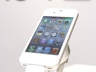 iPhone 4S pode ser último com conector de 30 pinos