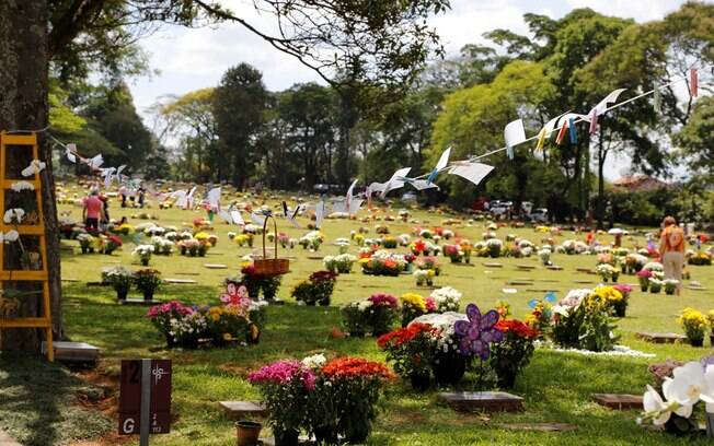 Cemitério do Grupo Primaveras, em Guarulhos, região metropolitana de São Paulo. Cemitérios têm violinista ao vivo para velórios e sepultamentos. Foto: Divulgação