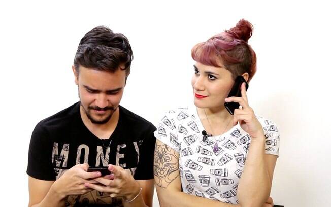 Alan Victor, repórter do iGay, e Amanda Bozza, social media do portal iG