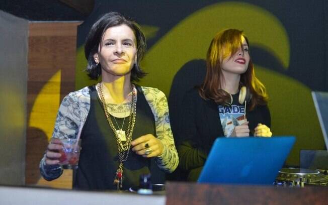 Marina Lima e Mayana Moura foram as responsáveis por animar a festa