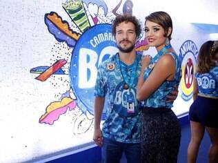 Sophie Charlotte ao lado do namorado, Daniel Oliveira, no camarote da Boa