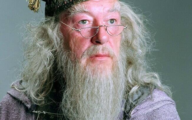 J. K. Rowling revelou em 2007 que Dumbledore, um dos personagens mais queridos de