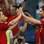 Fábregas comemora com o autor do gol espanhol . Foto: AP