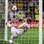 O zagueiro John Terry tira bola de dentro do gol na partida contra a Ucrânia. Foto: Getty Images