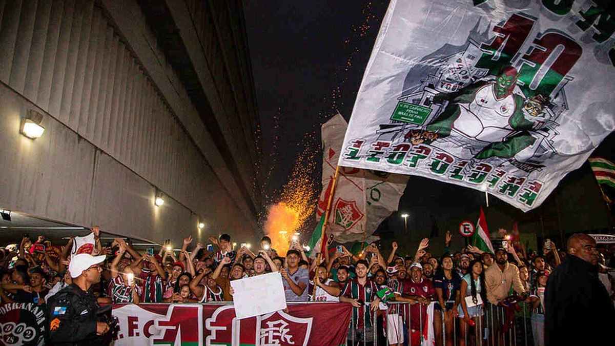 Fluminense Embarca Para Semifinal Da Libertadores Festa