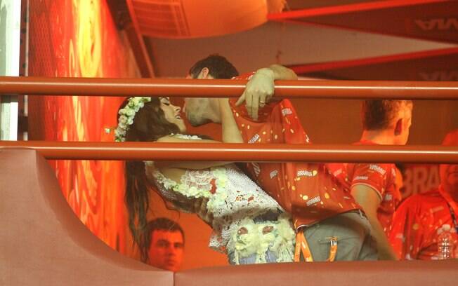 Megan Fox e Brian Austin aproveitaram o carnaval carioca em 2013