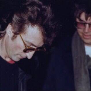 Lennon e Chapman se conheceram horas antes do crime